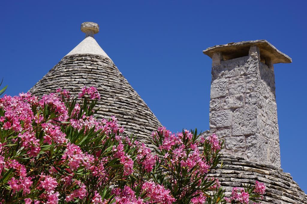 Trulli Holiday Albergo Diffuso Alberobello Exterior photo